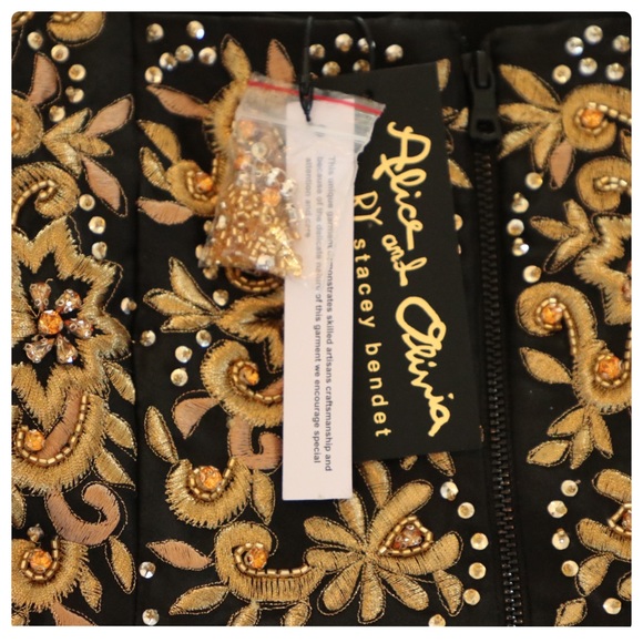 ALICE + OLIVIA Kristian Embellished Embroidered Dress - Picture 14 of 16